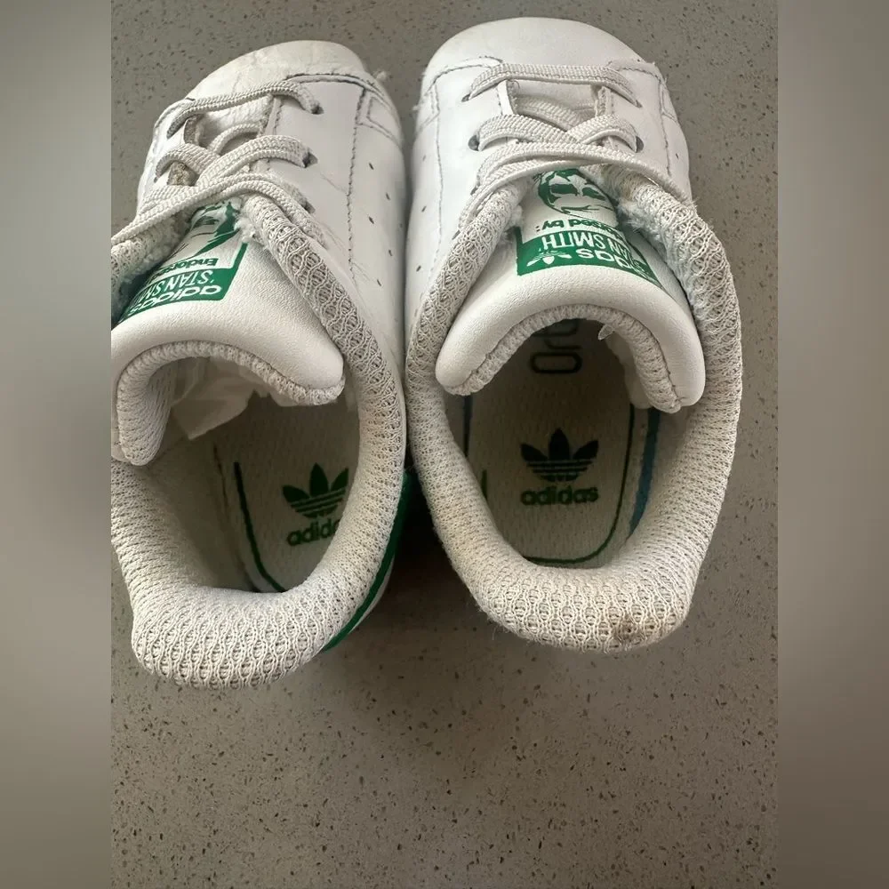 Adidas Stan Smith Crib Shoes baby/toddler shoe size US 2k